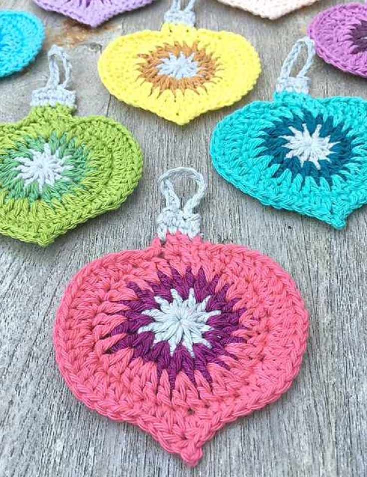 30 Cute Free Crochet Christmas Ornaments Patterns To 