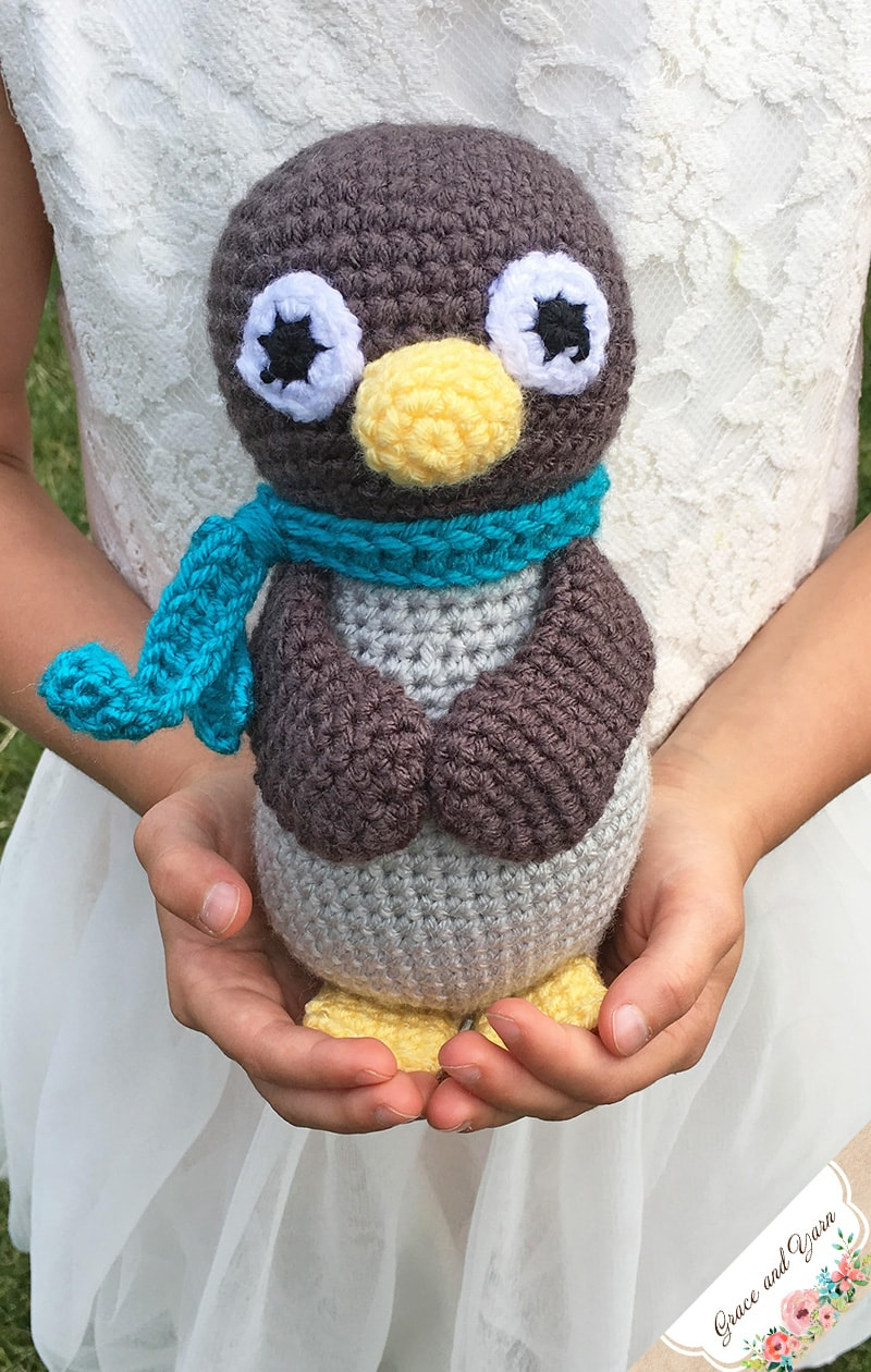 Amigurumi Penguin A Free Crochet Pattern Grace And Yarn