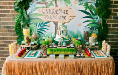 Jungle Party Backdrop Etsy In 2021 Jungle Party