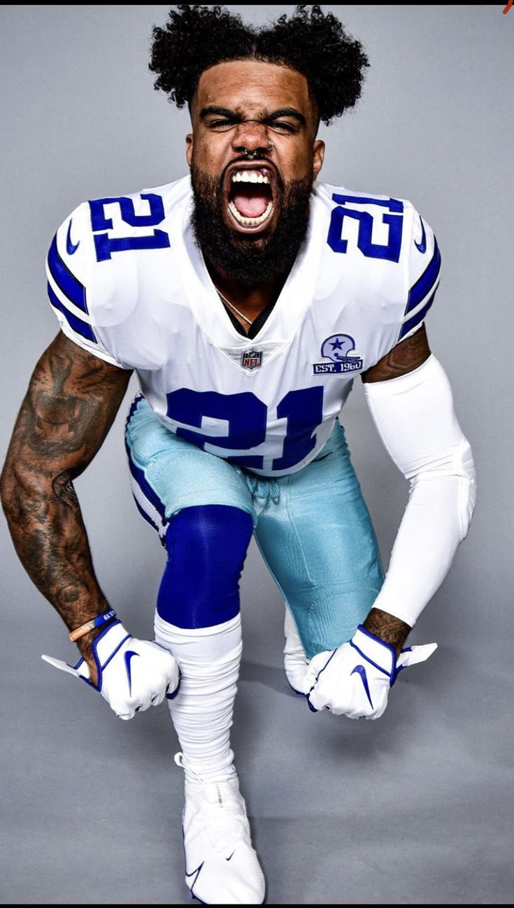 Ezekiel Elliott In 2020 Dallas Cowboys Football Team 