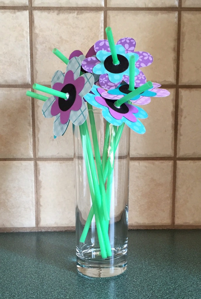 Straw Flowers Fun Family Crafts