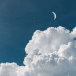 Crescent Moon In Cloudy Sky In 2020 Trippy Wallpaper