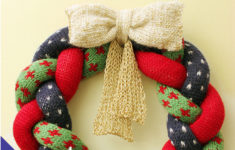 Knitted Christmas Wreath Knit Crochet Christmas